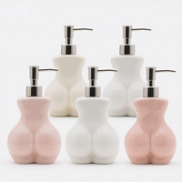 Verre à shot en céramique de 2 oz en forme de fesses amusantes, tasse à spiritueux fantaisie, cadeau original et original pour enterrement de vie de jeune fille, fête en bar, hommes