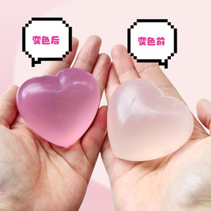 Juguete de malta en forma de corazón: Juguete de alta calidad que cambia de color y alivia el estrés - Product Image 4