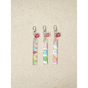 Portachiavi solare UV stampato con foto digitale portachiavi con stile cartone animato realizzato in lega di gomma PVC per gli appassionati di Anime - Product Image 1