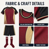 Ensemble maillot et short de football personnalisé respirant pour jeunes, avec empiècements contrastants, idéal pour les matchs de tournois en extérieur