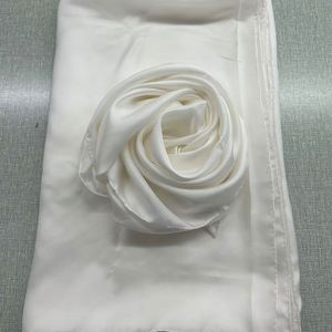 Écharpes carrées en soie pure 100% blanches vierges en twill 12 mm 90*90 cm pour la teinture, ODM/OEM - Product Image 3
