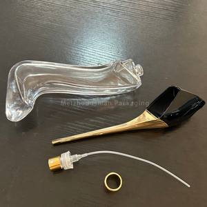 Flacon de <span class=keywords><strong>parfum</strong></span> en verre de haute qualité en <span class=keywords><strong>forme</strong></span> de chaussure à talons hauts transparent créatif vide de 80 ml Emballage de flacon cosmétique en gros - Product Image 6