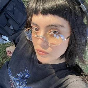 Gafas de Sol Personalizadas con Marco Metálico Ovalado, Estilo Retro, Forma Cóncava, sin Marco, para Fotos de Calle - Product Image 2