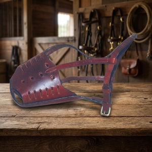 Muselières de luxe en cuir pour chien avec rivets décoratifs, motif animal, écologiques - Product Image 3