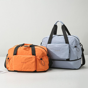 Sac de voyage matelassé holographique fantaisie, portable, lumineux, pour bagages secs et humides, unisexe, avec logo personnalisé, vente en gros - Product Image 2