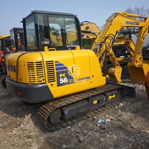 Miniexcavadora hidráulica Komatsu PC56 de 5.5 toneladas con alta potencia de excavación - Product Image 1