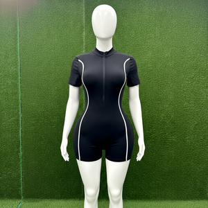 Combinaison de yoga noire sans coutures pour femme, manches courtes, demi-zip, surpiqûres contrastées, tenue de sport - Product Image 1