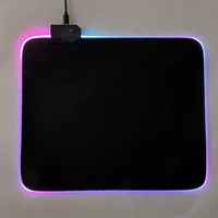 Tapis de souris de jeu RGB personnalisable OEM d'usine 350*250mm en caoutchouc naturel + tissu, non toxique, imperméable, avec LED