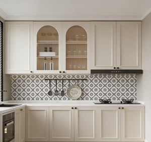 Armoires de cuisine haut de gamme 2026 en blanc crème avec niche en verre cintré et crédence à motifs |   Quincaillerie en laiton et conception modulaire - Product Image 2