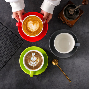 Vendita calda <span class=keywords><strong>personalizzata</strong></span> 350ml formale Vintage <span class=keywords><strong>tazza</strong></span> <span class=keywords><strong>da</strong></span> tè e piattino elegante con piattino - Product Image 2