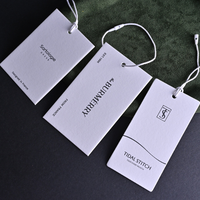 Étiquettes et tags personnalisés OEM pour vêtements, étiquettes suspendues écologiques, étiquettes personnalisées en PVC pour vêtements