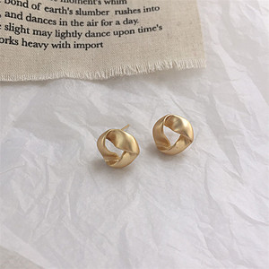 Boucles d'oreilles triangles créatifs vintage Boucles d'oreilles géométriques Boucles d'oreilles pour femmes - Product Image 4