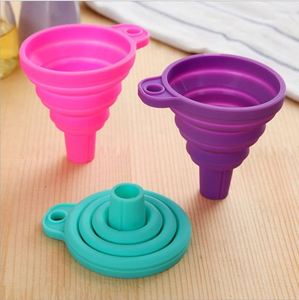 Entonnoir de cuisine pliable et extensible en silicone de qualité alimentaire, petit diamètre, pour huile et liquides - Product Image 4