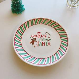 Vaisselle en céramique de Noël en forme d'homme en pain d'épices, tasses à café, assiettes, mugs, assiettes pour le petit-déjeuner, assiettes à dessert - Product Image 6