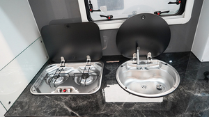 Mini-camping-car en aluminium moderne et léger, étanche, avec panneaux solaires, toilettes, cuisine et douche pour camping 4x4 - Product Image 5