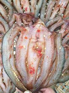 Poisson Serpent (Channa Striata) Séché au Soleil de Qualité Supérieure - Semi-Séché Grade A - Poisson Salé Traditionnel Vietnamien - Frit 12 - Product Image 3