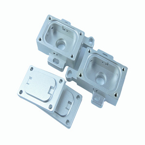 Nhà cung cấp tùy chỉnh <span class=keywords><strong>CNC</strong></span> biến nhôm ren kim loại gia công phụ tùng nhỏ nhỏ chính xác các bộ phận cơ khí - Product Image 1