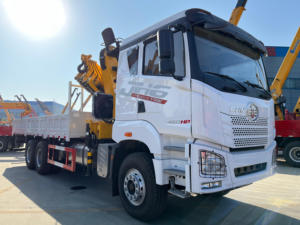 Camion lourd FAW 6x4 à 10 roues avec grue à flèche articulée et plateau basculant - Product Image 4