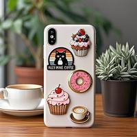 Autocollants pour téléphone portable en métal émaillé, design mignon personnalisé, fabriqués en usine, dessins animés, boissons, café, accessoires pour téléphone