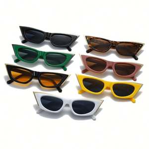 Gafas de Sol de Moda Retro 2025 con Logotipo Personalizado, Montura Grande, Protección UV400, Coloridas, Estilo Ojo de Gato para Mujer - Product Image 4
