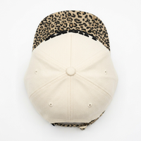 Gorra de Béisbol Personalizada al por Mayor con Bordado 3D en Relieve, Diseño Lucky Me, 5 Paneles, Corona Alta, Sarga de Algodón Transpirable e Impermeable con Estampado de Leopardo