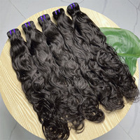 Extensions de Cheveux Naturels Ondulés de Qualité Supérieure, Meilleures Ventes, Cheveux Humains Bruts Cambodgiens Provenant d'un Donneur Unique avec Cuticules 100% Alignées