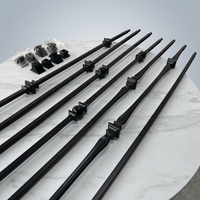 Modèle de conception traditionnelle ZSZSK-03 broches creuses en fer forgé noir satiné 1/2 ''balustres à une articulation escalier nouveau Design
