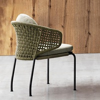 Chaise d'extérieur en rotin, cour d'extérieur, design nordique, meuble de jardin, table basse, terrasse, balcon, cour, villa, offre spéciale