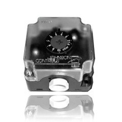 Pressostat Johnson Controls P233A-5-AA, filetage G1/2, application pneumatique - Product Image 1