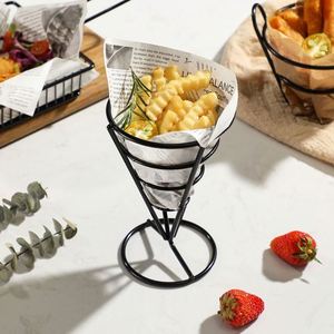 Panier à collation créatif en fer de style américain, égouttoir en métal, plateau de service pour la maison et la cuisine, idéal pour le poulet frit - Product Image 1