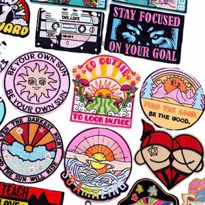 Patchs brodés thermocollants DIY à motifs de dessins animés pour vêtements, patchs personnalisés, vente en gros, patchs de haute qualité directement de l'usine - Product Image 2