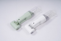 Appareil portable de toilettage et d'aspiration pour animaux de compagnie avec accessoires multiples