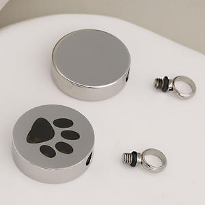 Yolo Acier Inoxydable Circulaire <span class=keywords><strong>Petit</strong></span> <span class=keywords><strong>Chien</strong></span> Empreintes De Patte Pendentif Collier Bijoux - Product Image 4