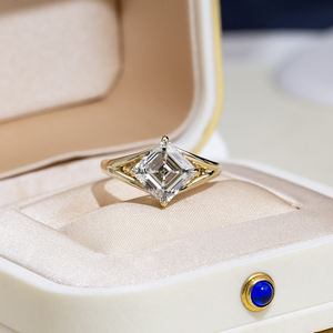 Anillo de Diamantes Asscher de Moda de 10K, Joyería Messi MSR-2041, para Mujer - Product Image 1