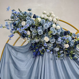 Arche de mariage de luxe personnalisée la plus vendue, décoration d'entrée en fleurs artificielles, arche de mariage de luxe conçue sur mesure (OEM) - Product Image 5