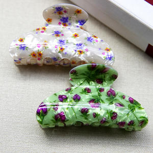 Grande pince à cheveux florale colorée en plastique souple en PVC avec motif floral flexible - Product Image 3