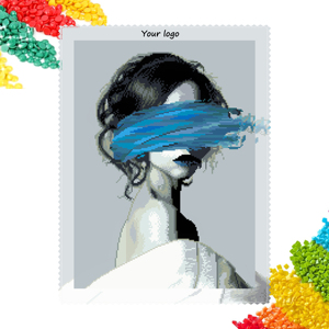 Dipinto Diamantato 5D Minimalista Astratto Donna con Accenti Blu, Decorazione Murale Completa per la Casa - Product Image 1