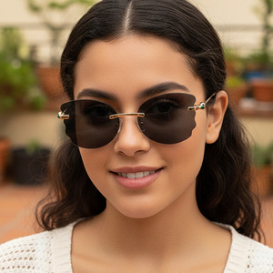 Lunettes de soleil de luxe sans monture en forme de cœur pour femmes avec protection UV400, logo personnalisé de haute qualité, modèle Qianyuan <span class=keywords><strong>1001</strong></span>, vente en gros - Product Image 3