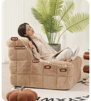 Fauteuil pouf moderne en velours écologique avec couche de revêtement en velours et rembourrage en mousse, confort doux et moyen pour salon et chambre à coucher