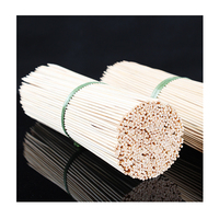 Çin Bambu Şiş Fabrikası Gıda Sınıfı Bambu Çubukları Toptan Dayanıklı Bambu Şişleri Barbekü, Bahçe Bitki Desteği için