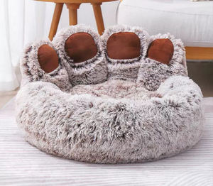 Fabricante de mascotas, venta al por mayor, cojín de invierno cálido y borroso para mascotas, cama para perros y gatos con pata de oso de dibujos animados, cama para Donas para mascotas - Product Image 5