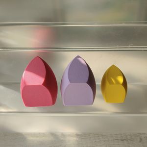 إسفنجة مكياج عالية الجودة ثلاثية القطع كبيرة الحجم خالية من اللاتكس متعددة الوظائف خاصة للرقبة فائقة النعومة - Product Image 2