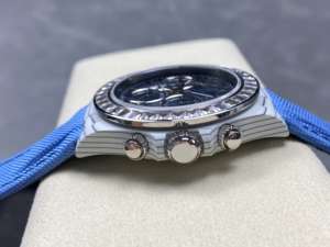 Montre mécanique haut de gamme pour homme avec lunette en diamant, montre mécanique creuse bleue, montre-bracelet élégante à bracelet en nylon. - Product Image 4