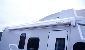 <span class=keywords><strong>Toldo</strong></span> Eléctrico <span class=keywords><strong>Retráctil</strong></span> Soleflex S27E para Autocaravanas, Montaje <span class=keywords><strong>Lateral</strong></span>, Tipo Cassette Completo, con Luces LED - Product Image 6