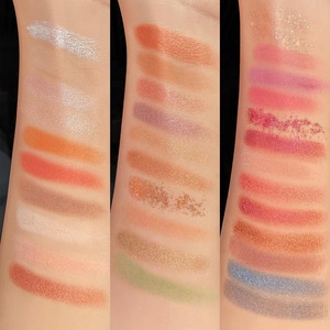 Palette de fards à paupières 35 couleurs avec pinceau, effet purée de pommes de terre, fini scintillant et mat, format livre, vente en gros, adhérence parfaite, sans fuites - Product Image 3