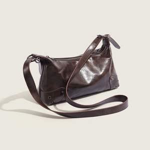 Sac rétro Merard automne/hiver 2026 pour femme – Sac à main/sac bandoulière tendance au design unique - Product Image 5