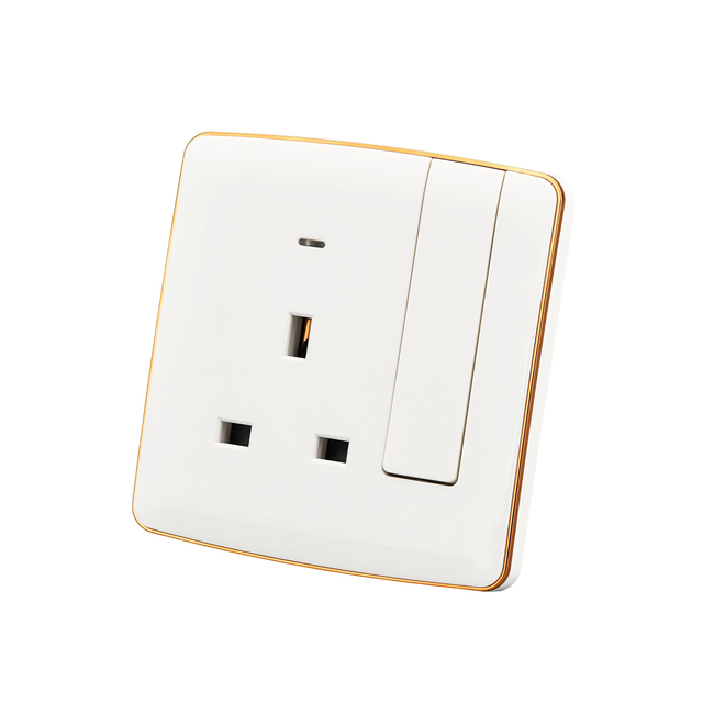 UK Standard British Standard 13A 3 Pin Wall Socket, Big Button Single 13A Switched Socket with Neon for Household Use