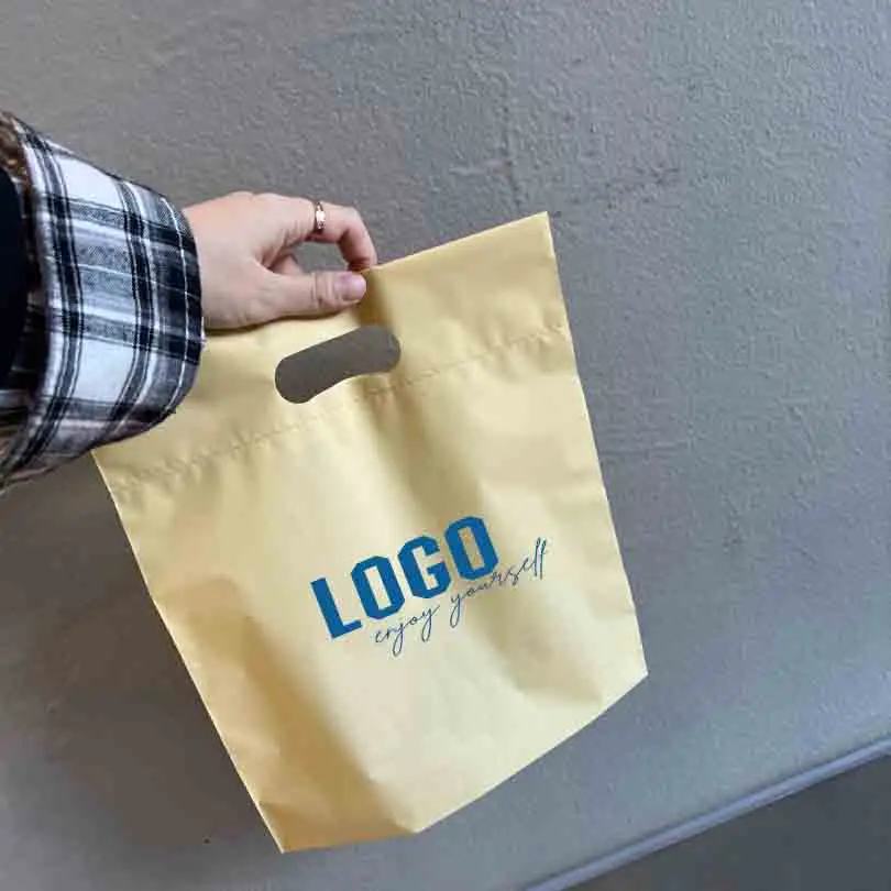 Sacchetto della spesa di plastica biodegradabile di logo su ordinazione che fa i sacchetti di plastica d'imballaggio a macchina con i loghi