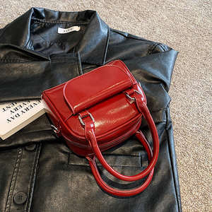 Nouveau sac à main et sac fourre-tout pour femme en cuir PU souple, design tendance - Product Image 4