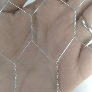 Maille hexagonale galvanisée de calibre 16 pour poulailler robuste, filet de fil <span class=keywords><strong>galvanisé</strong></span> de qualité industrielle - Product Image 6